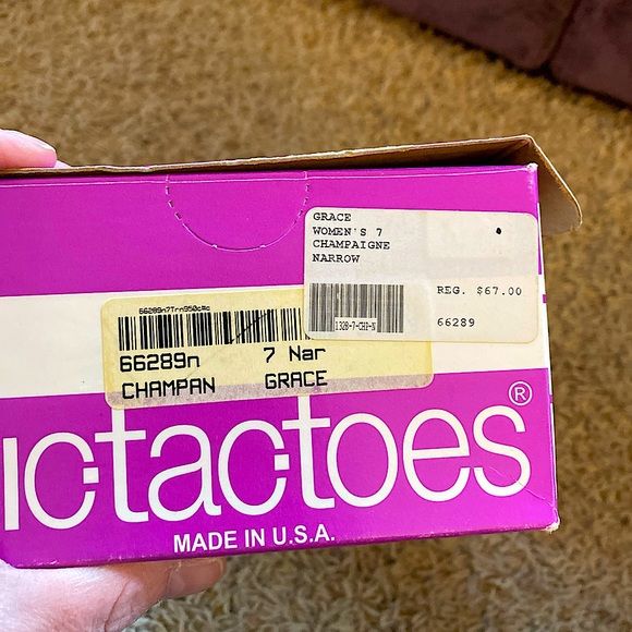 Tic tac toes/gently used/size 7/narrow/champagne colored - Picture 2 of 10